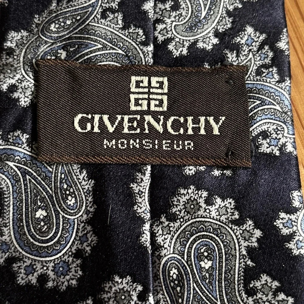 Givenchy Monsieur Silk Tie Blue Paisley Vintage Luxury Italy Necktie